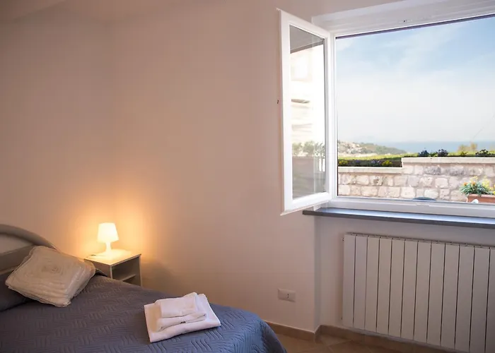 Lemon Flats Sorrento