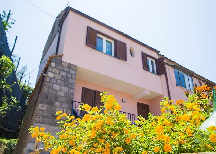 Bed & Breakfast Lemon Flats