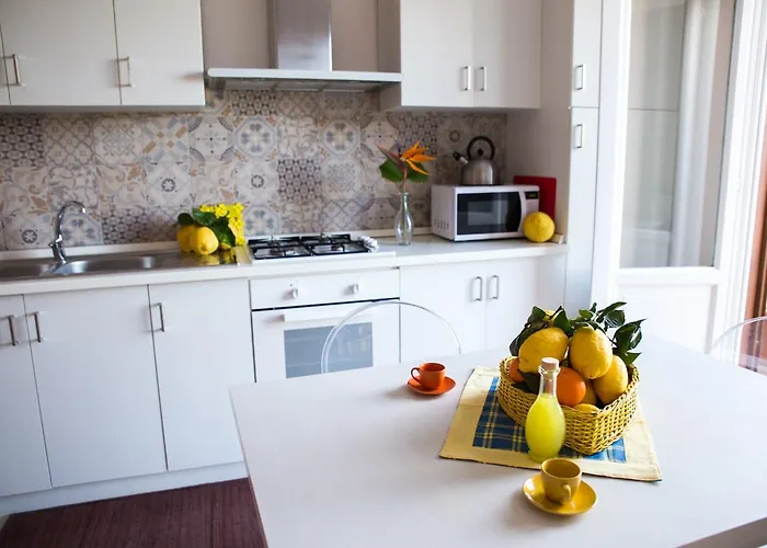 Lemon Flats Bed & Breakfast 4*