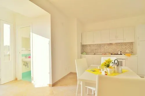 Bed & Breakfast Lemon Flats 4*