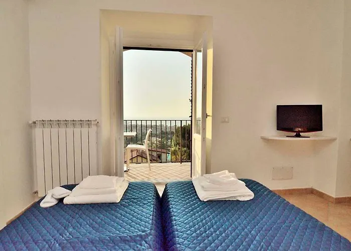 Bed & Breakfast Lemon Flats