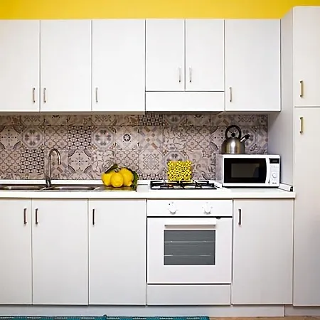 Lemon Flats Bed & Breakfast 4*