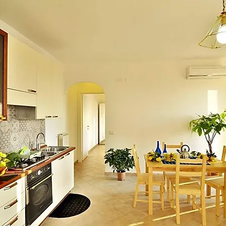 Bed & Breakfast Lemon Flats 4*