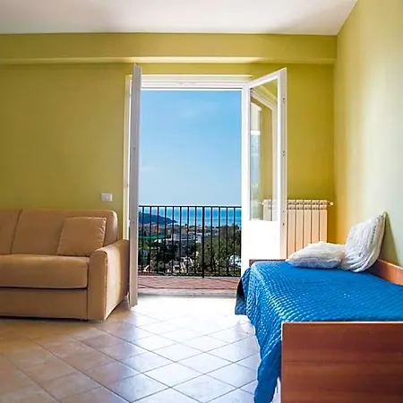 Bed & Breakfast Lemon Flats