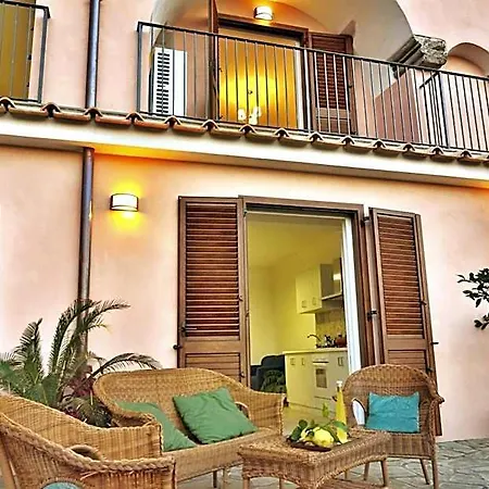Bed & Breakfast Lemon Flats