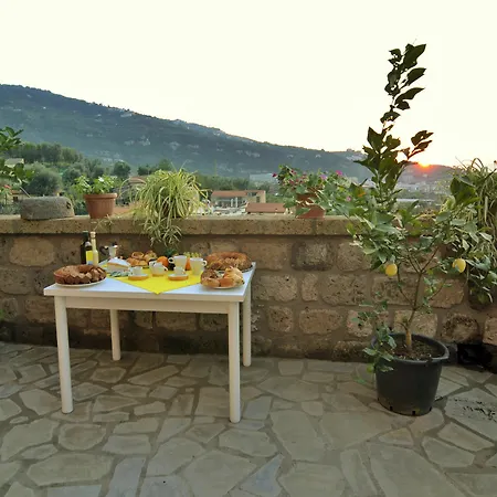 Oda ve Kahvaltı Lemon Flats 4*